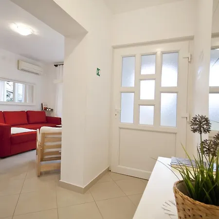Apartment Adela